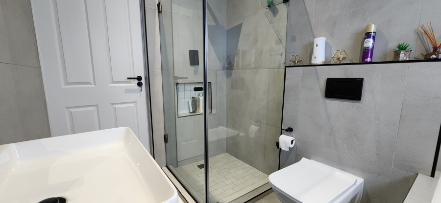 To Let 2 Bedroom Property for Rent in Parklands North Western Cape